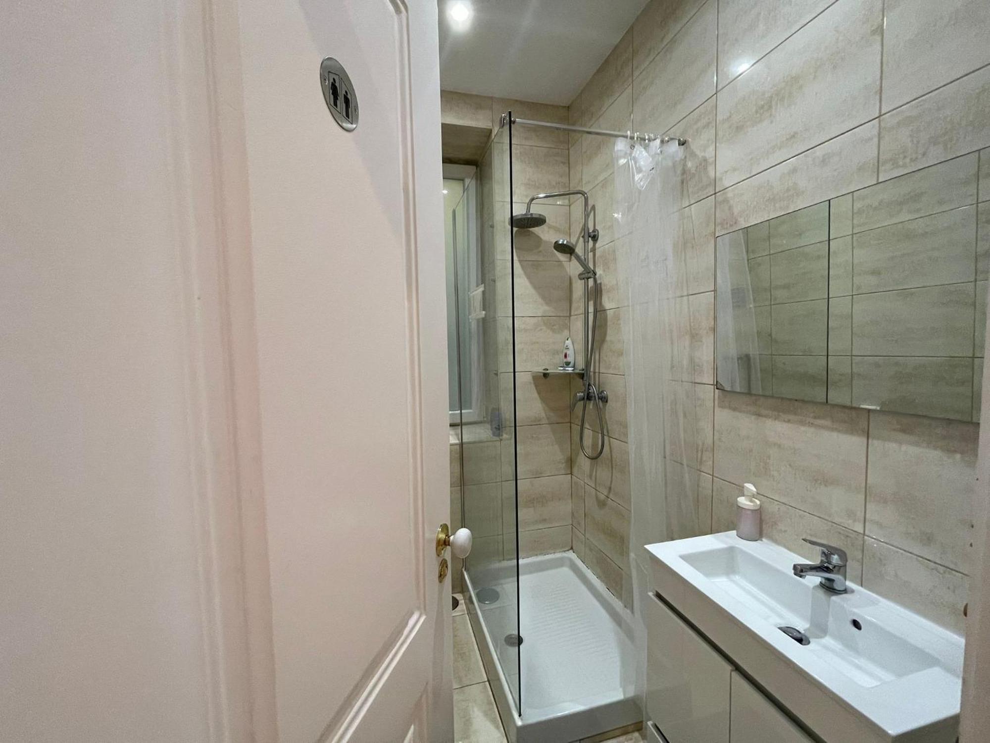 Embassy Arriaga Private Elegance Rooms In Stylish Shared Apartment 리스본 외부 사진